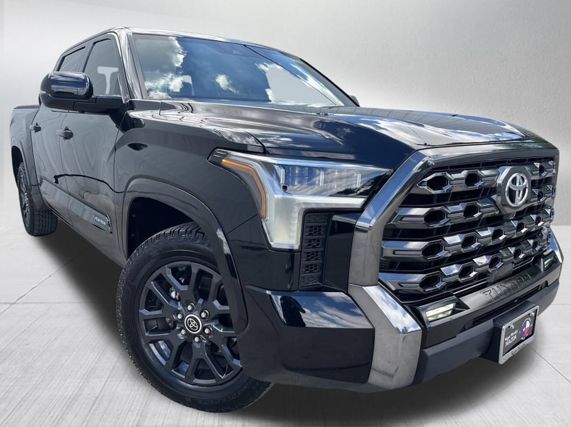 2023 Toyota Tundra - Image 2