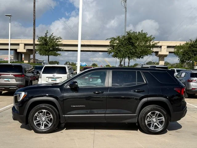 2026 GMC Terrain - Image 2