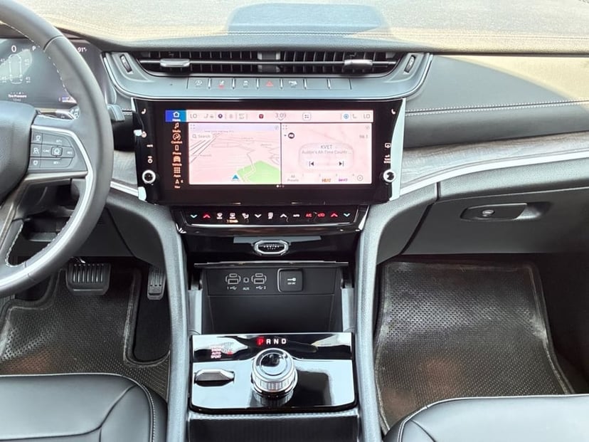 2026 Jeep Grand Cherokee L - Image 2