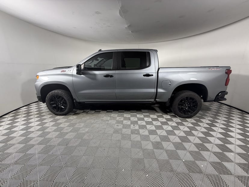 2024 Chevrolet Silverado 1500 - Image 2