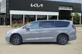 2022 Chrysler Pacifica - Preview 3
