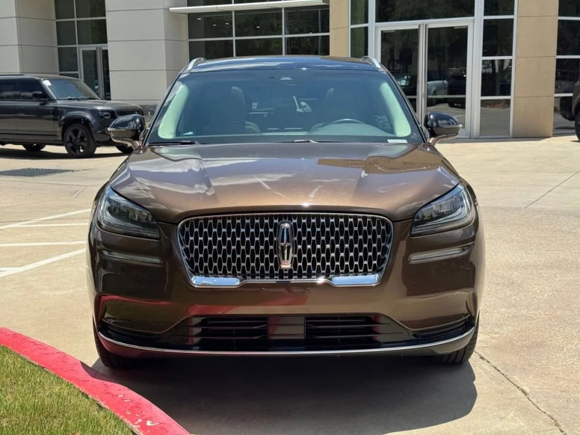 2022 Lincoln Corsair - Image 2