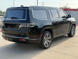 2022 Jeep Grand Wagoneer - Preview 6