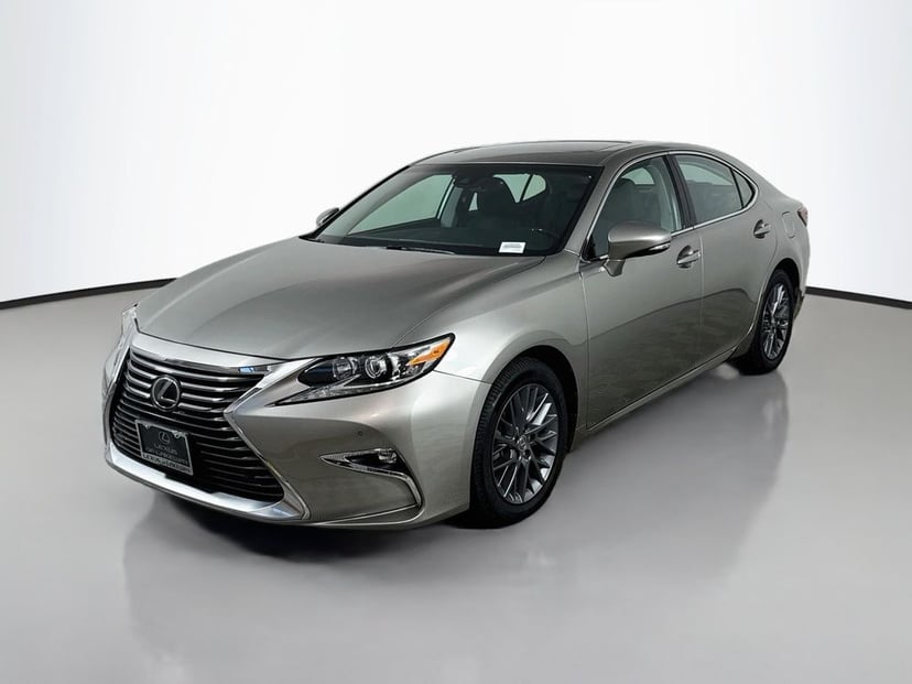 2018 Lexus ES - Image 1