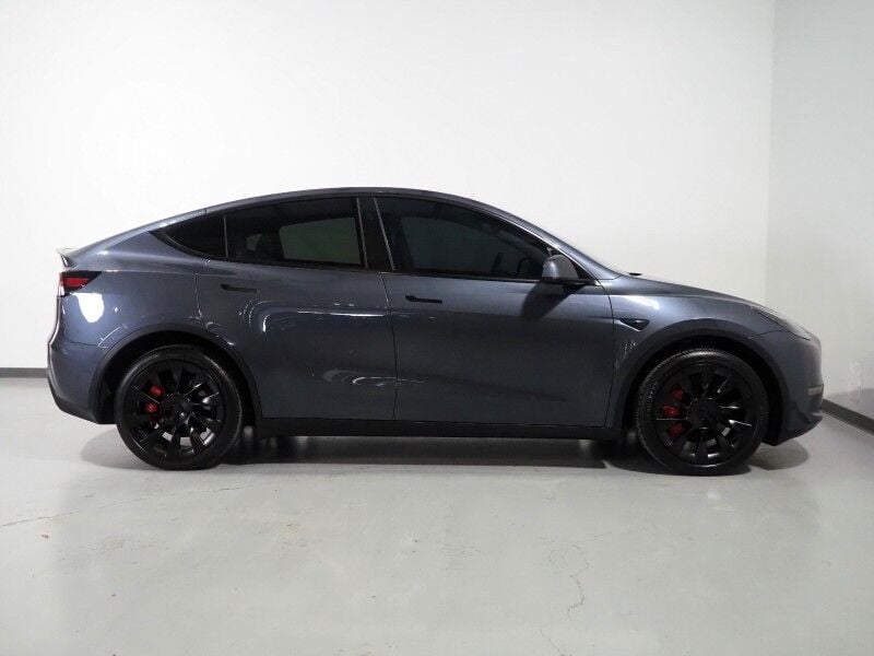 2023 Tesla Model Y Long Range AWD - Image 2