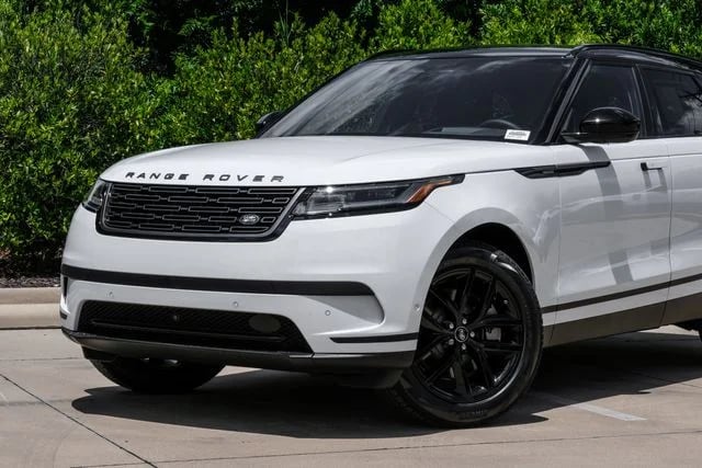 2026 Land Rover Range Rover Velar - Image 3