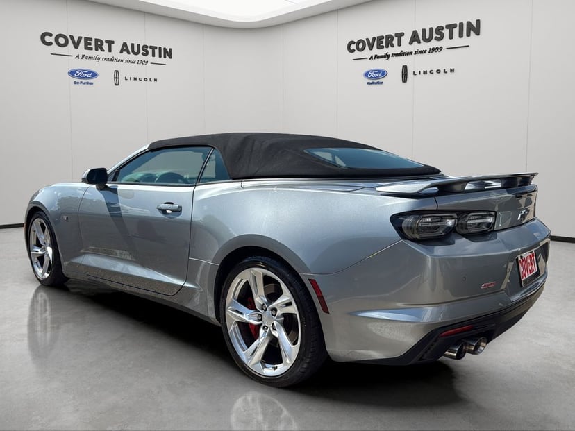 2023 Chevrolet Camaro - Image 3