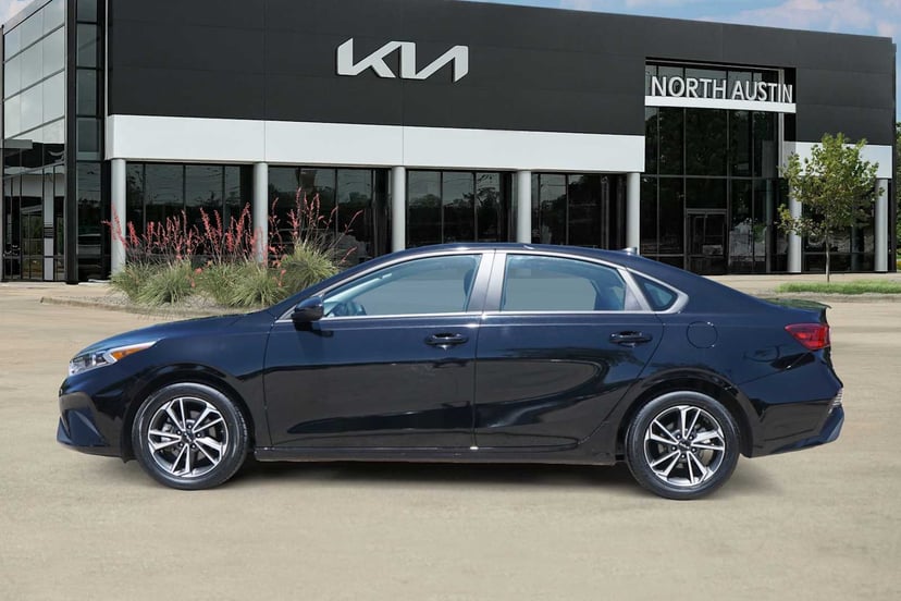 2024 Kia Forte - Image 2