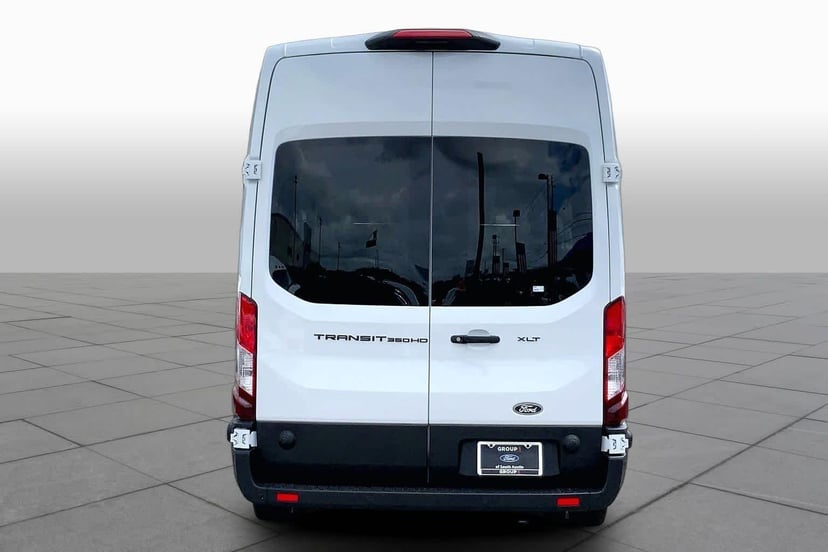 2026 Ford Transit - Image 2