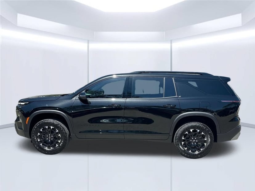 2027 Chevrolet Traverse - Image 1