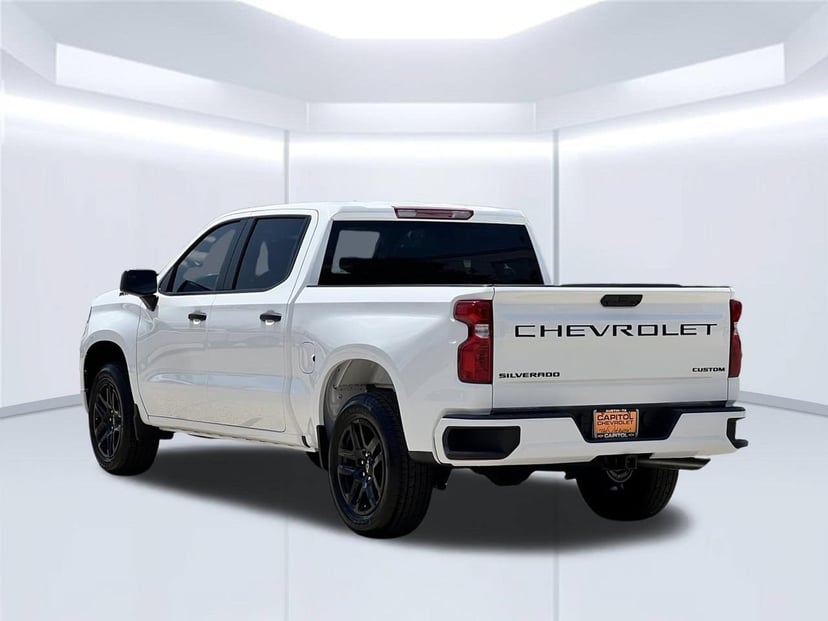 2026 Chevrolet Silverado 1500 - Image 2
