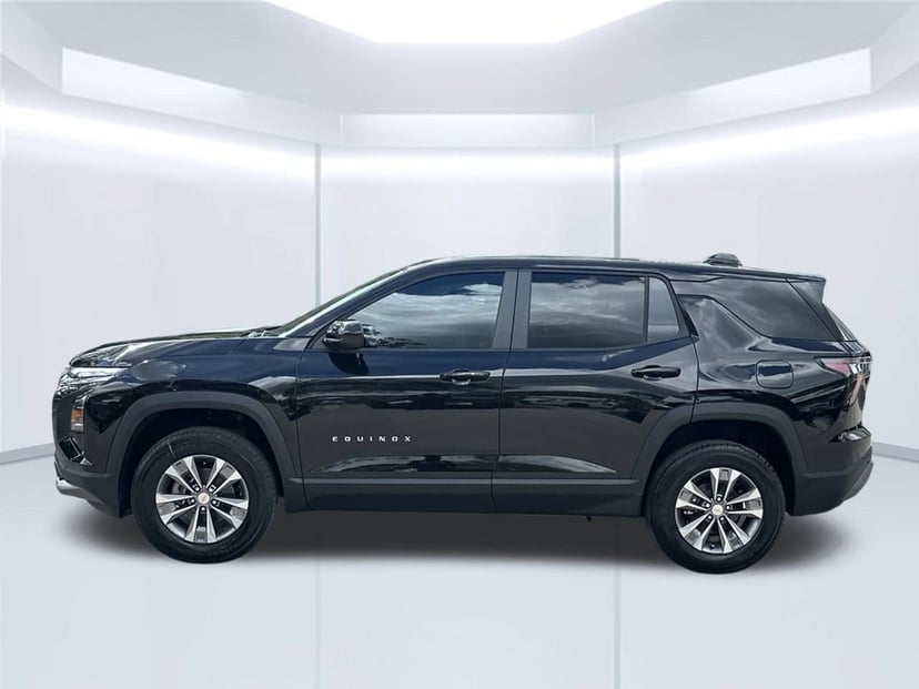 2027 Chevrolet Equinox - Image 2