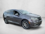 2021 Chrysler Pacifica - Preview 3