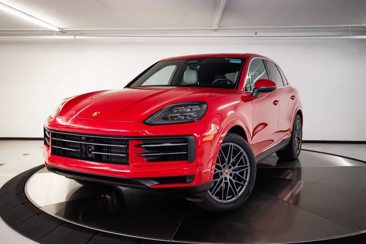 2026 Porsche Cayenne - Image 1