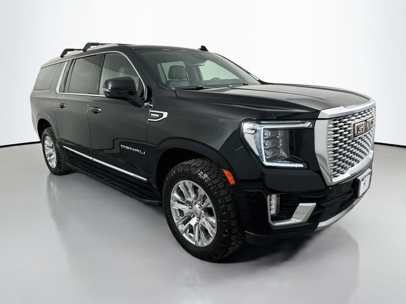 2023 GMC Yukon XL - Image 2