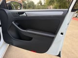 2016 Volkswagen Jetta - Preview 9