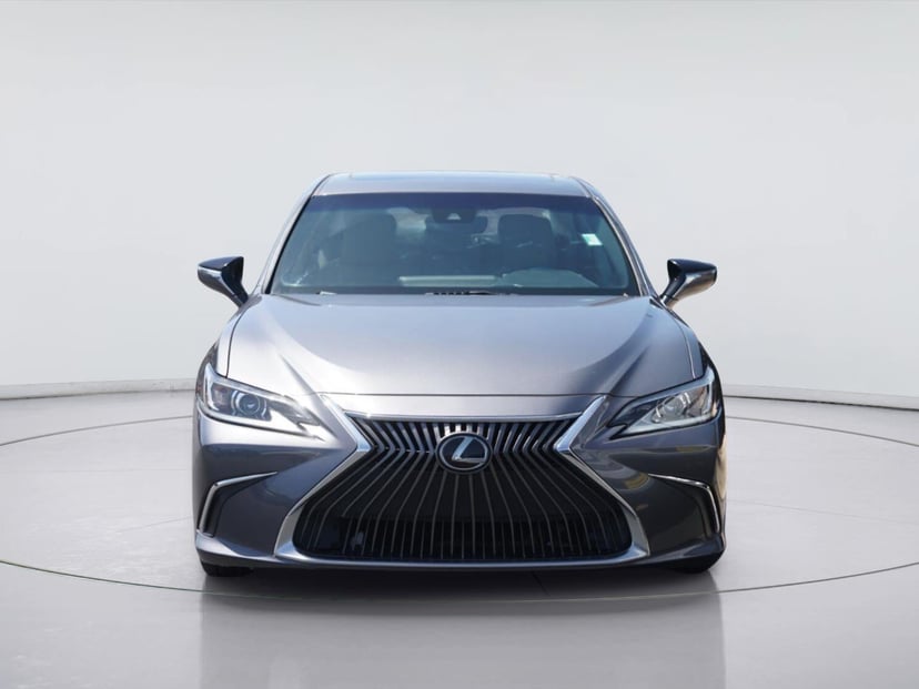 2019 Lexus ES - Image 3