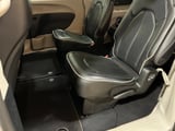 2023 Chrysler Pacifica - Preview 10