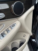 2016 Mercedes-Benz GLC - Preview 11