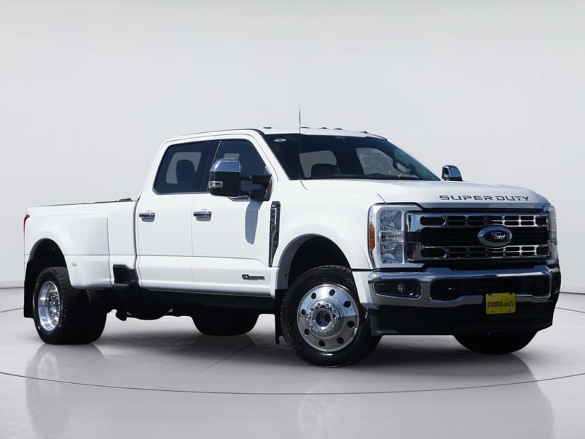 2026 Ford F-450 - Image 2