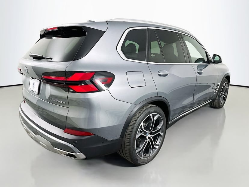 2026 BMW X5 - Image 2