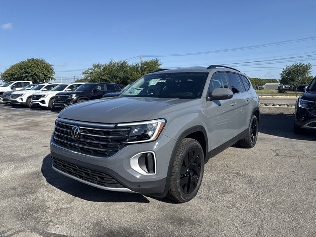 2026 Volkswagen Atlas - Image 1