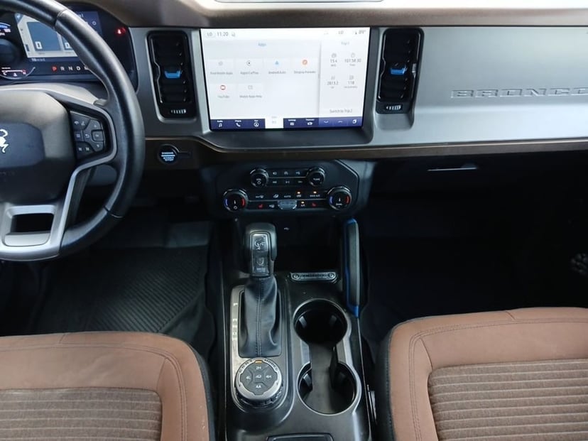 2022 Ford Bronco - Image 3