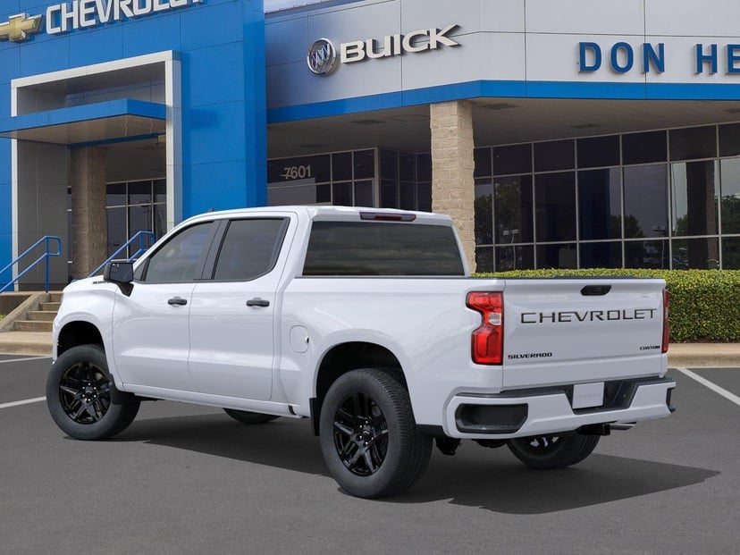 2026 Chevrolet Silverado 1500 - Image 3