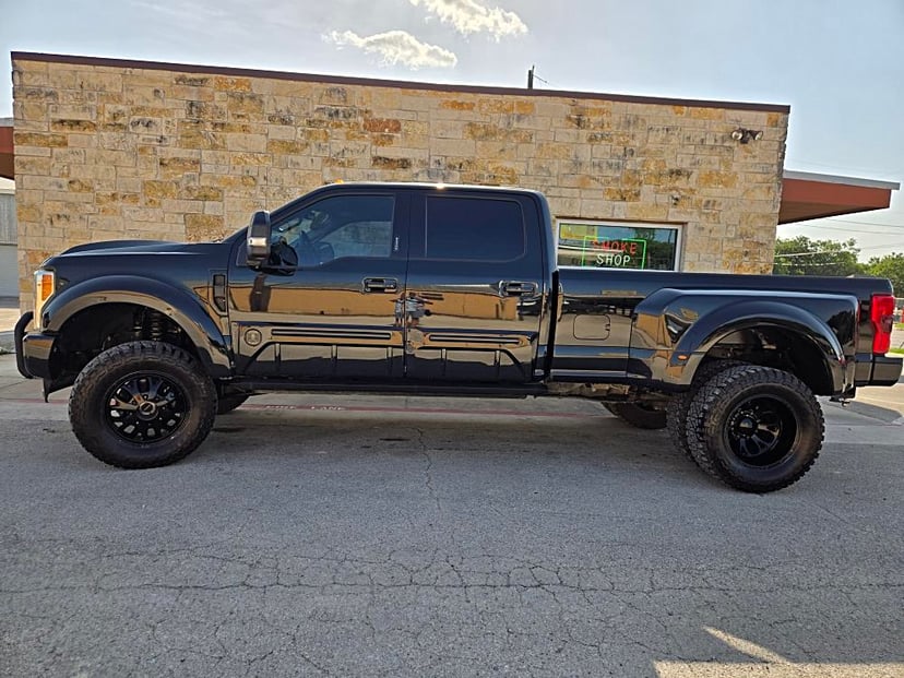 2017 Ford F-350 - Image 2
