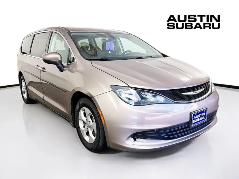 2017 Chrysler Pacifica - Image 1