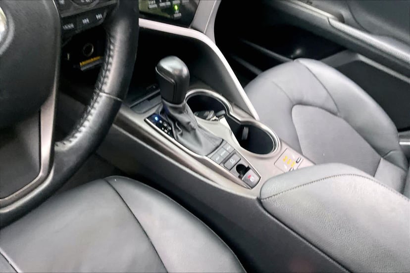 2021 Toyota Camry - Image 3