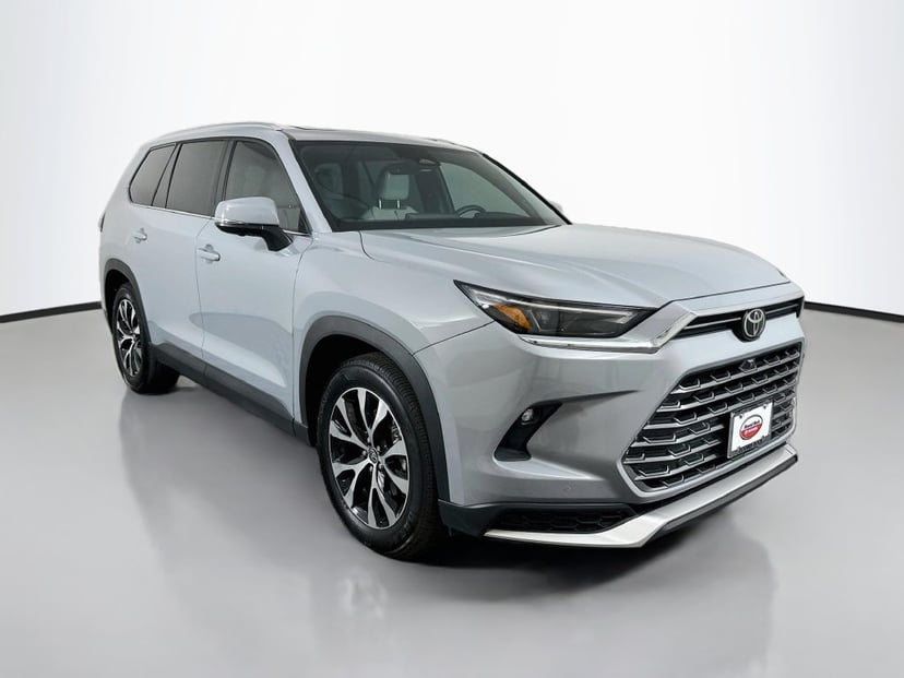 2026 Toyota Grand Highlander - Image 1