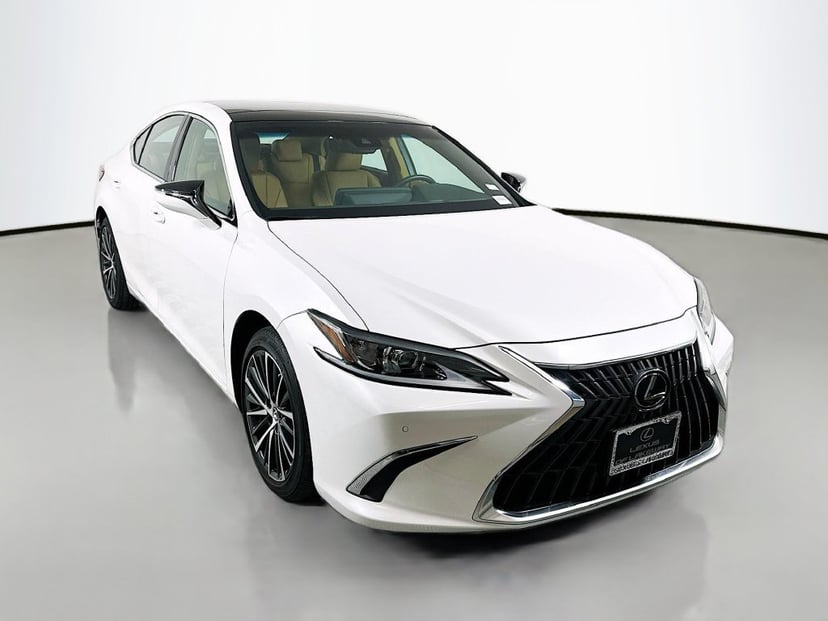 2022 Lexus ES - Image 1