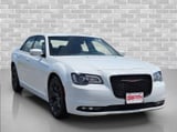 2023 Chrysler 300 - Preview 3