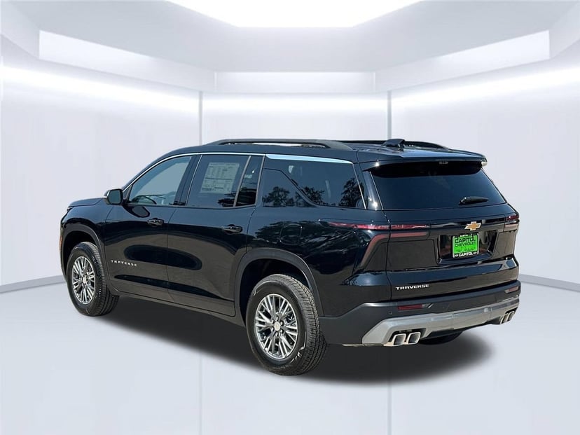 2027 Chevrolet Traverse - Image 1