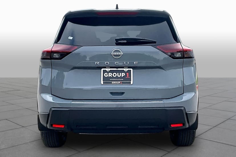2026 Nissan Rogue - Image 2