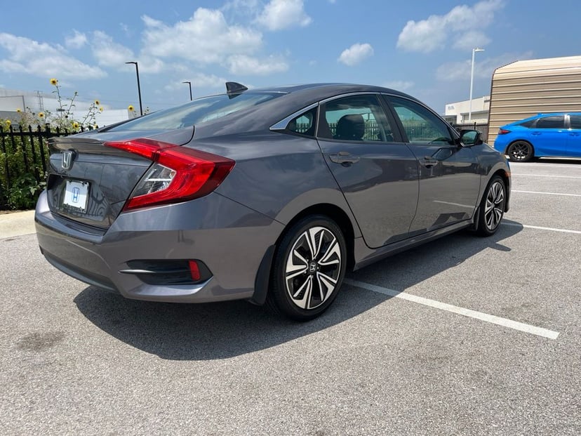 2017 Honda Civic - Image 2