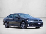2025 Volkswagen Jetta - Preview 3