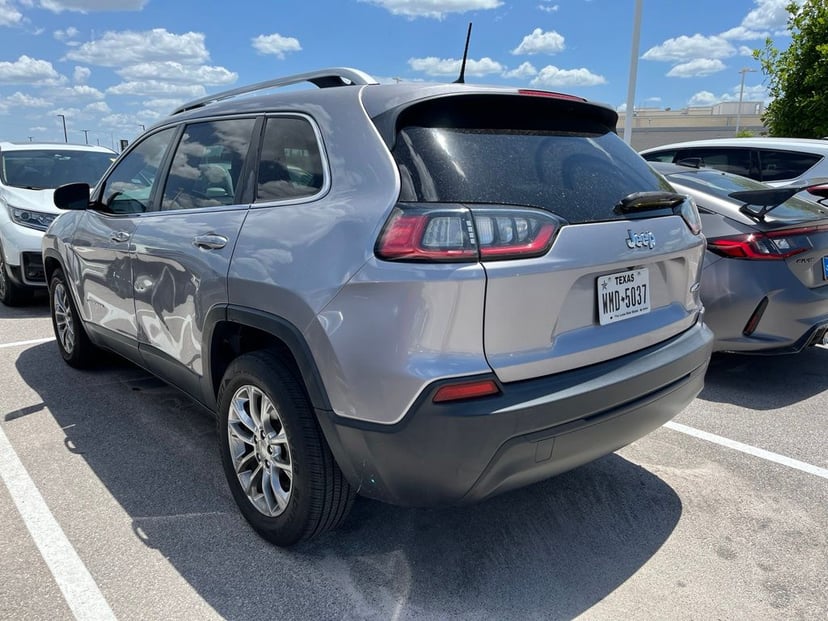 2019 Dodge Cherokee - Image 3