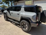 2025 GMC Hummer EV - Preview 12