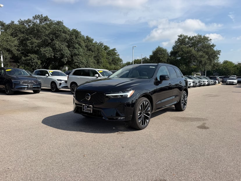 2026 Volvo XC60 - Image 1