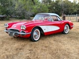 1960 Chevrolet Corvette - Preview 4