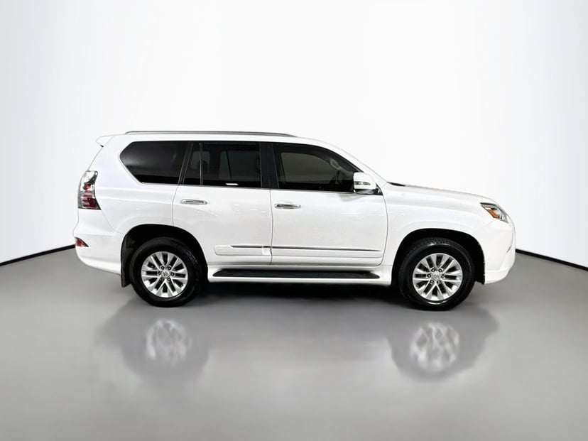 2019 Lexus GX - Image 2