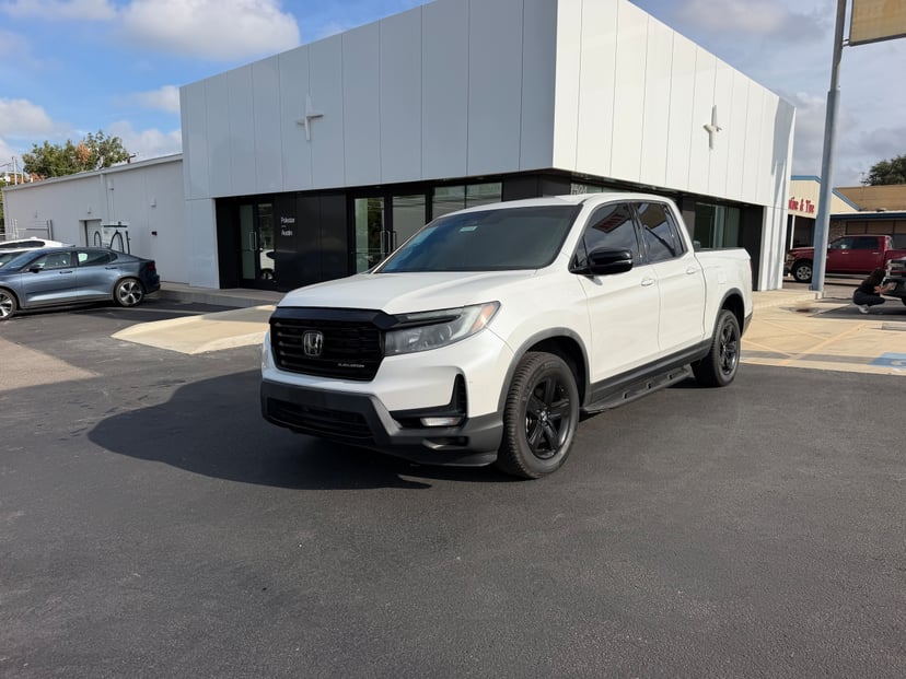 2022 Honda Ridgeline - Image 1