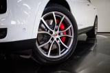 2026 Porsche Cayenne - Preview 12