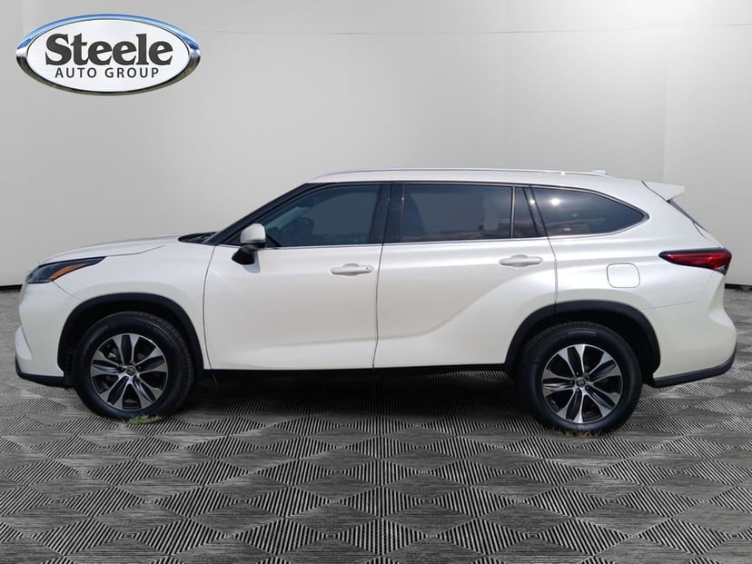 2021 Toyota Highlander - Image 3