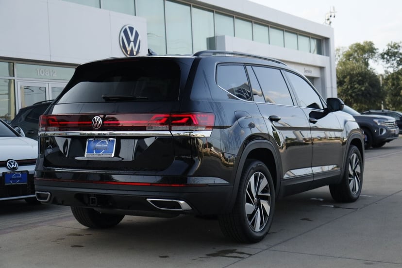 2026 Volkswagen Atlas - Image 3