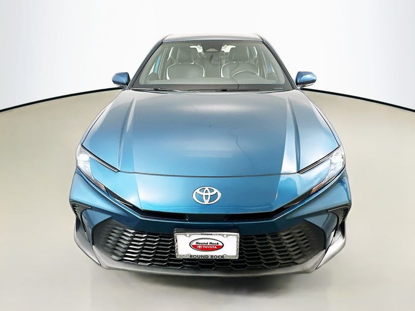 2025 Toyota Camry - Image 3
