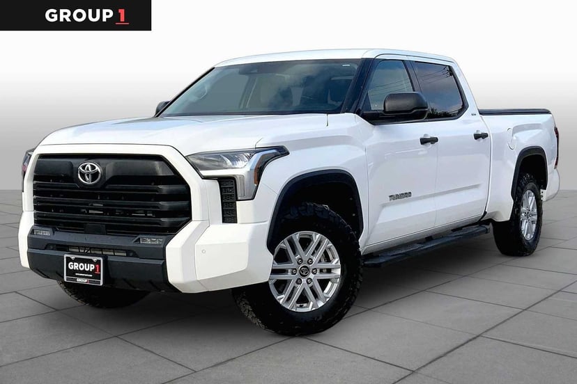 2022 Toyota Tundra - Image 2