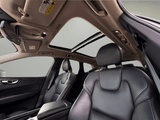 2018 Volvo XC60 - Preview 16